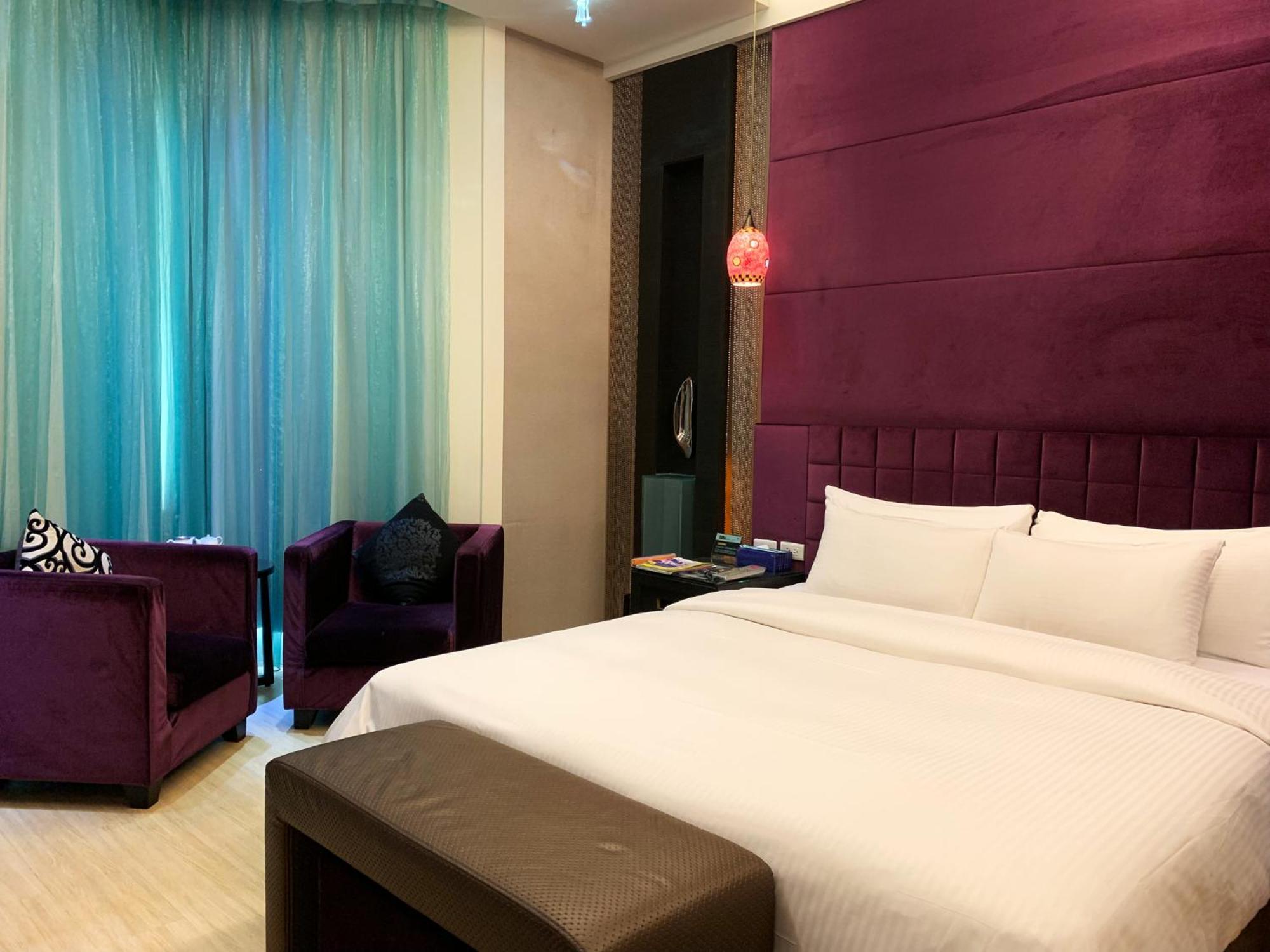 Go Shine Motel Pingtung Buitenkant foto