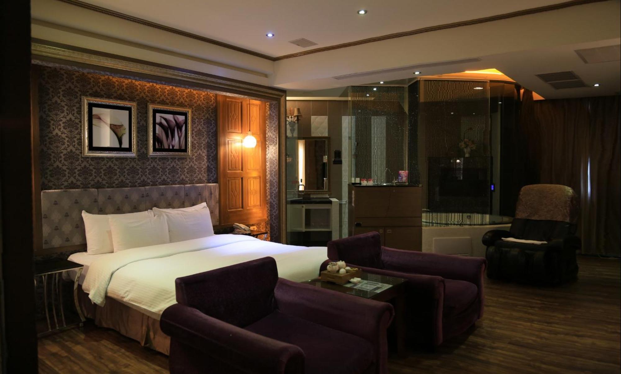 Go Shine Motel Pingtung Buitenkant foto