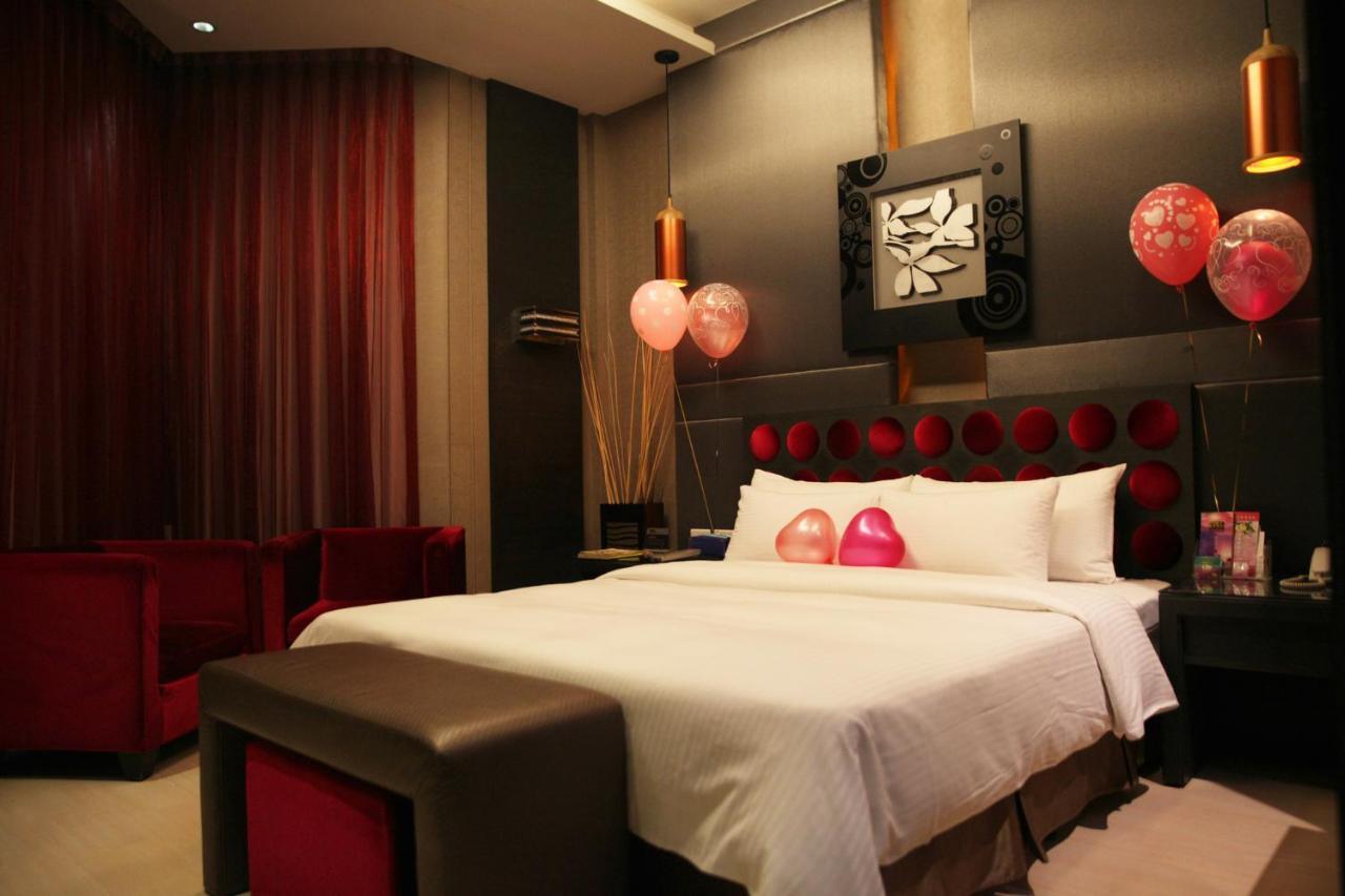 Go Shine Motel Pingtung Buitenkant foto